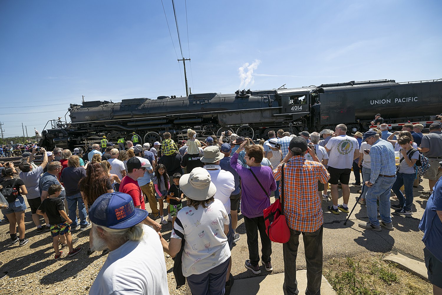 Big Boy, world’s largest steam locomotive, makes short stop in Sterling