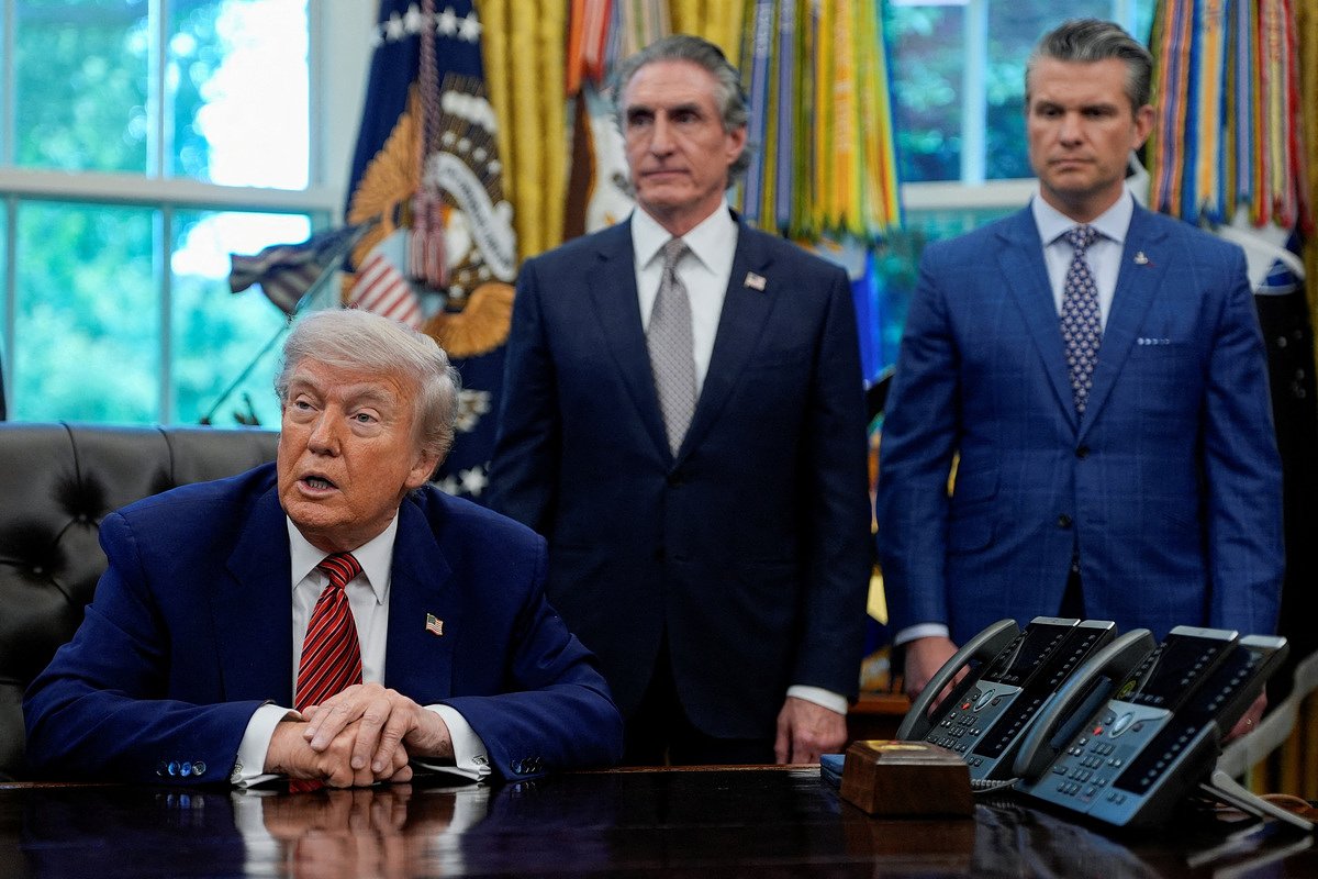 Trump's budget proposes 10% cut in discretionary spending, increased defense spending