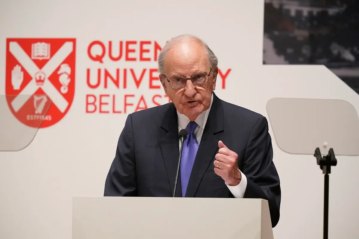 US-Ireland Alliance drops George Mitchell's name from scholarship
