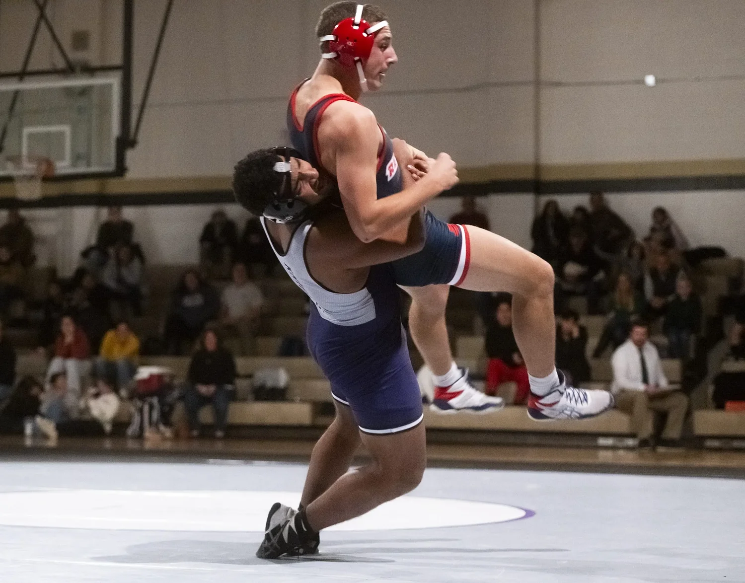 H.S. wrestling: Holyoke edged by Minnechaug in tri-meet with Frontier