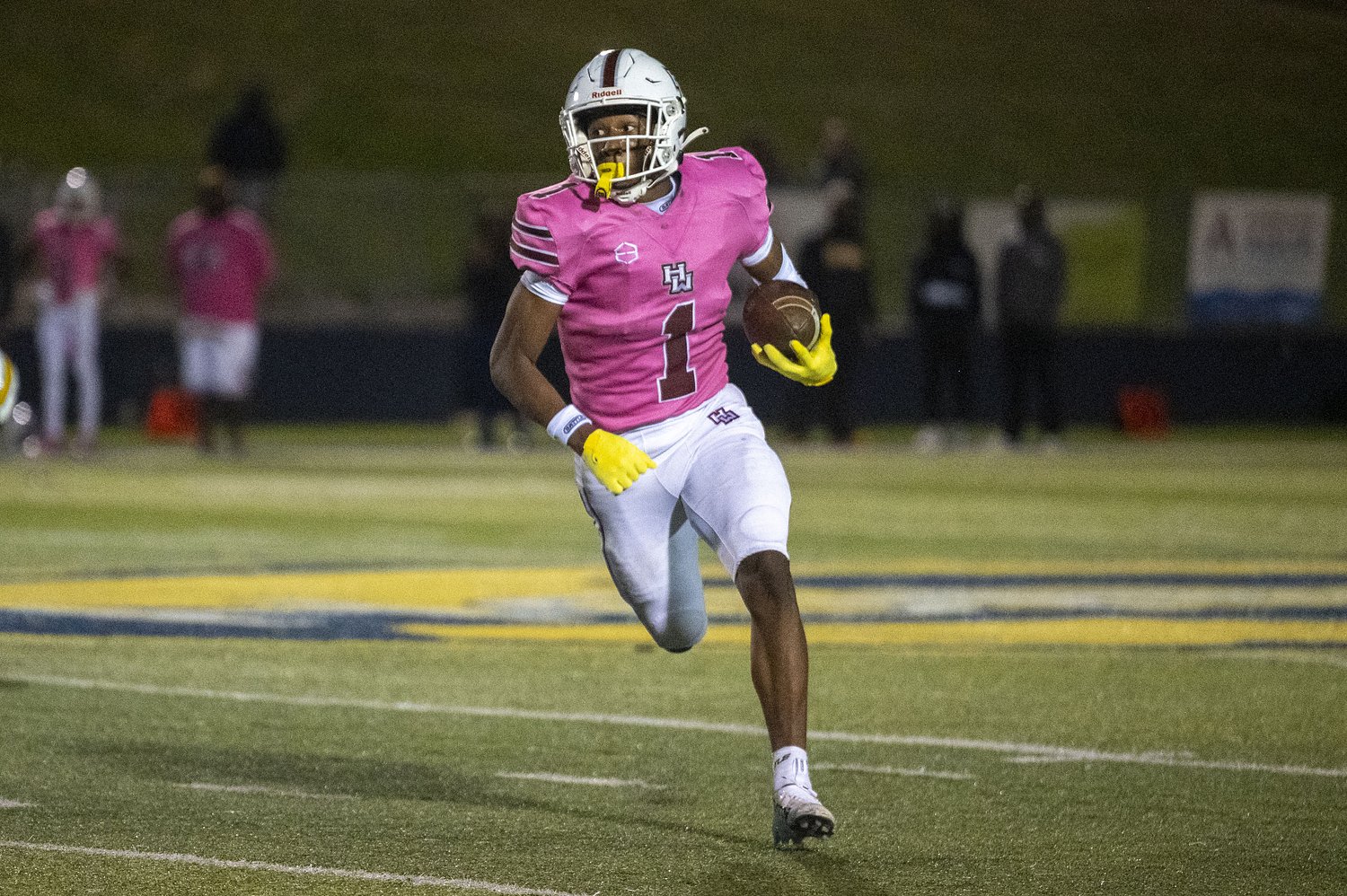 5-star, elite wide receiver from Michigan commits to Oregon Ducks