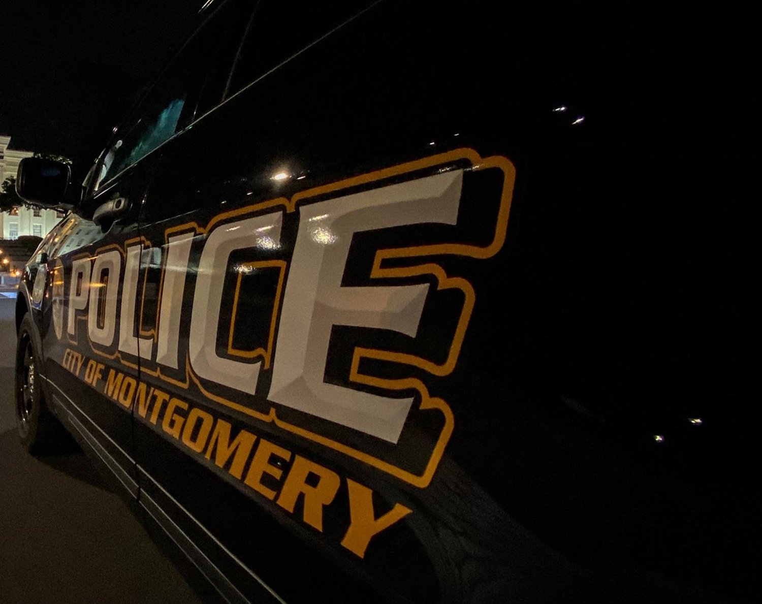 Drunk man allegedly fired more 30 shots at Montgomery police