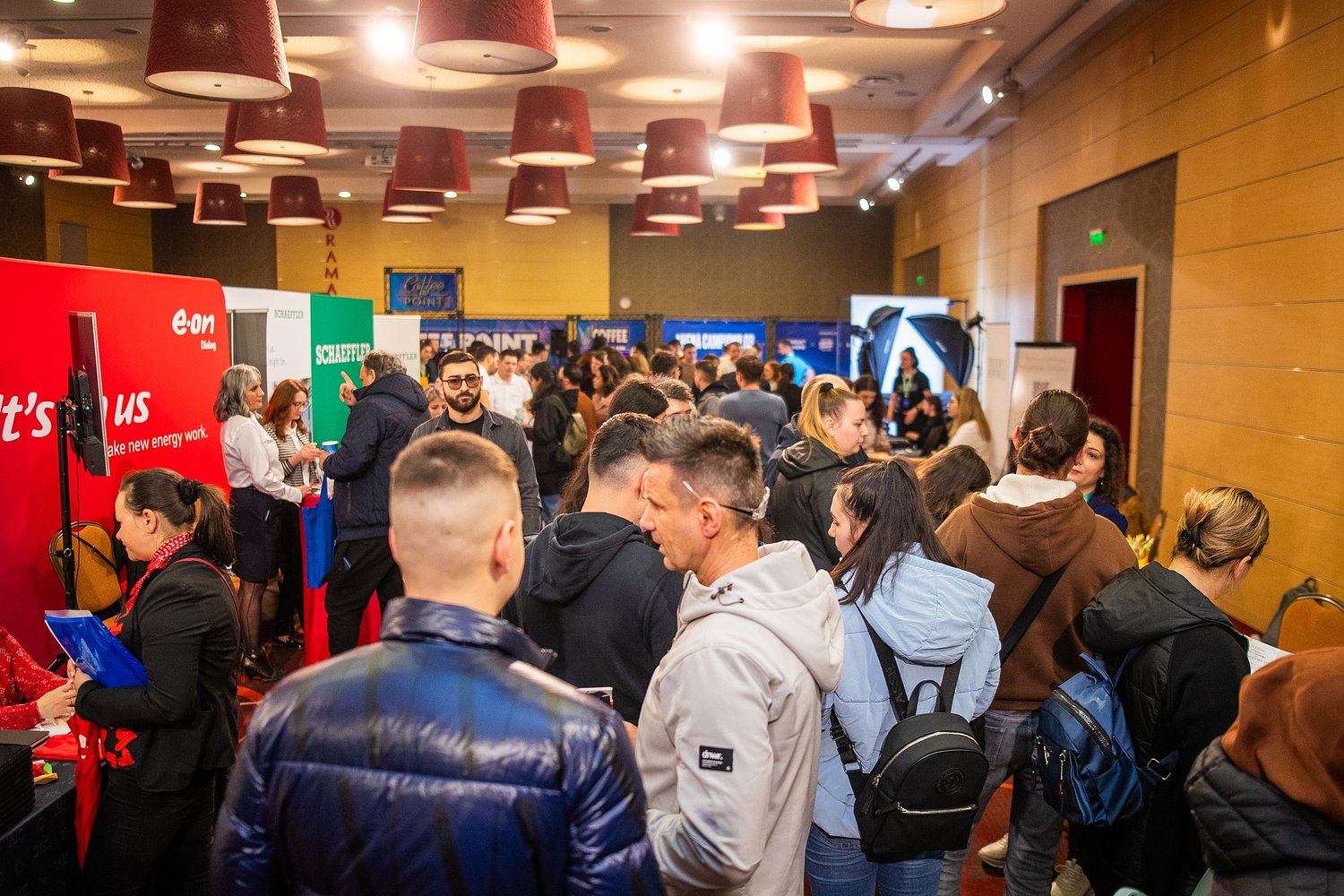 Experiență completă la Târgul de Cariere Sibiu: de la joburi la jocuri pe PlayStation. Lasă-ți CV-ul să vorbească!