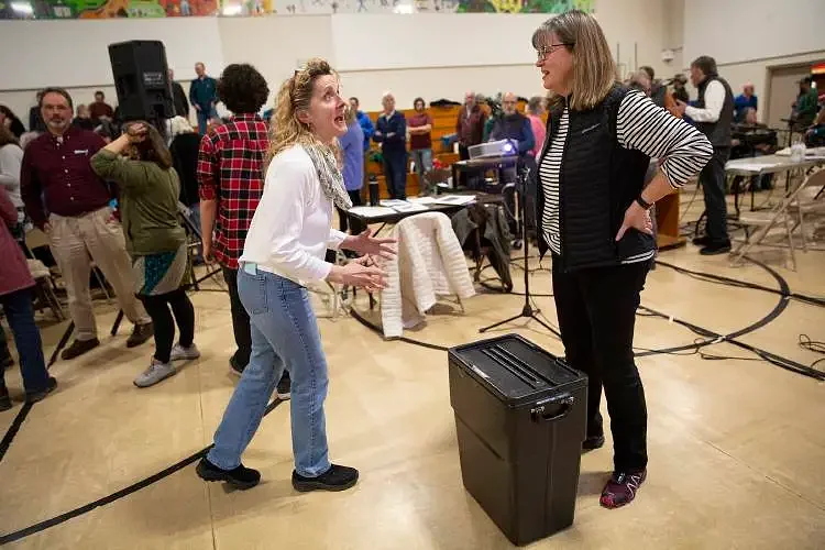 Preview: Sharon voters to decide on Town Meeting day and time
