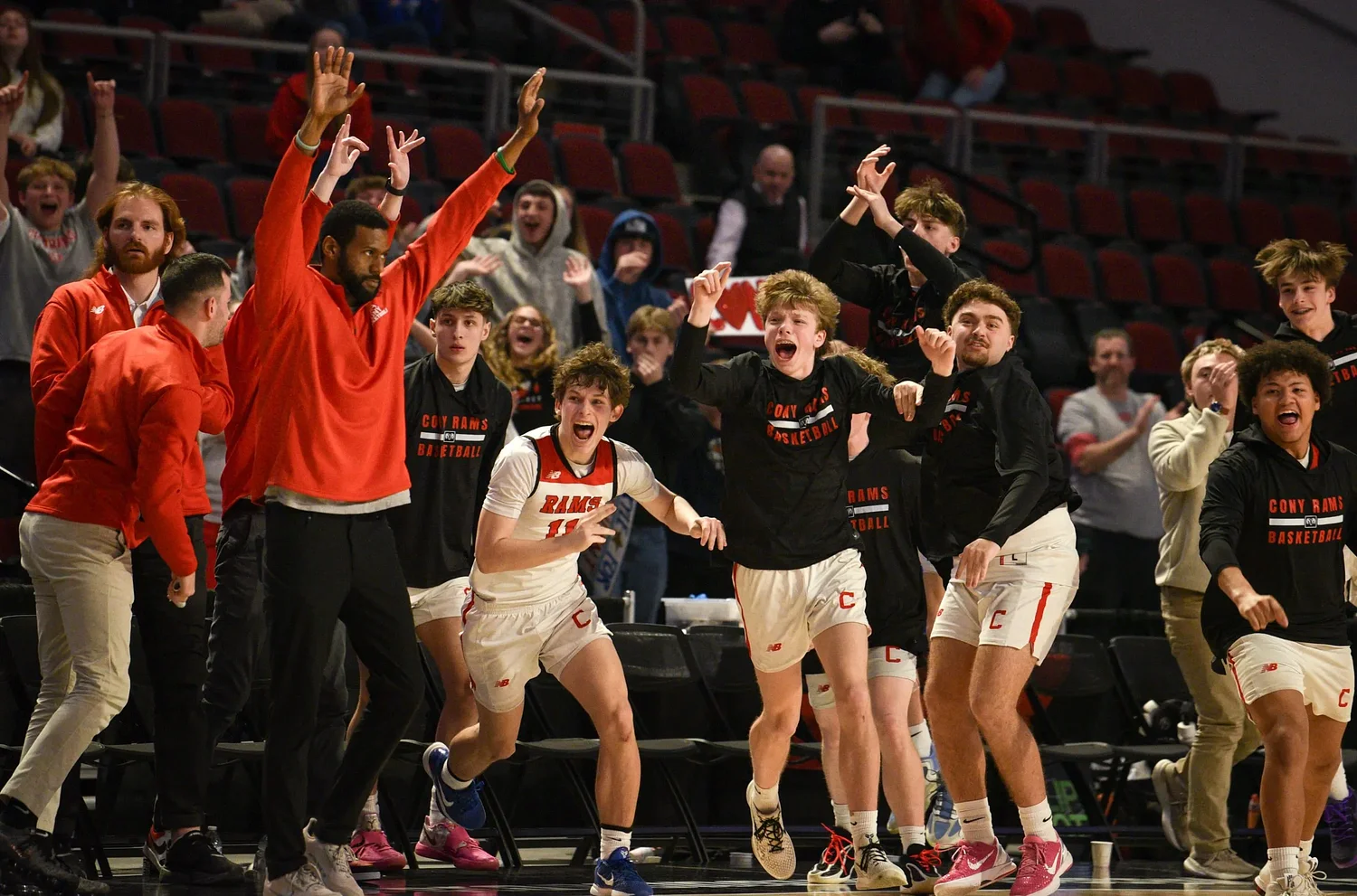 These northern Maine basketball finals are full of central Maine teams