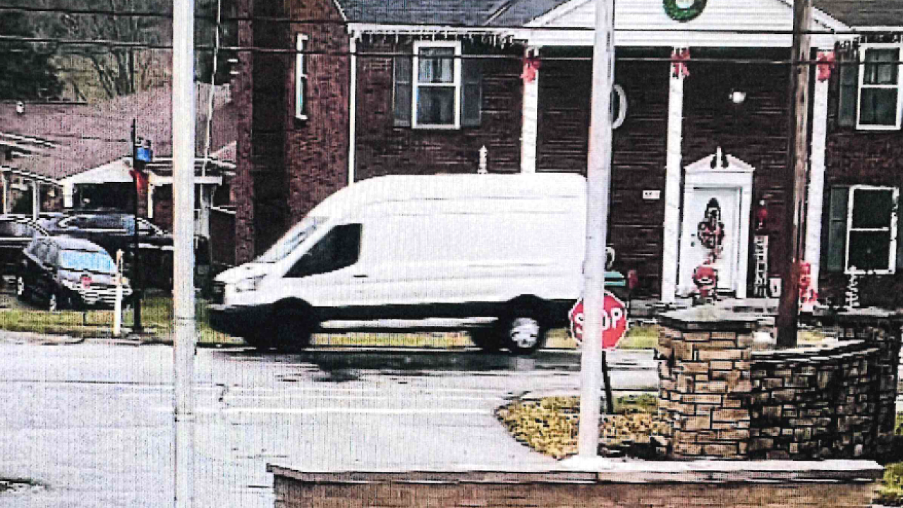 Taylor Mill police searching for suspect accused of posing as delivery person, robbing home