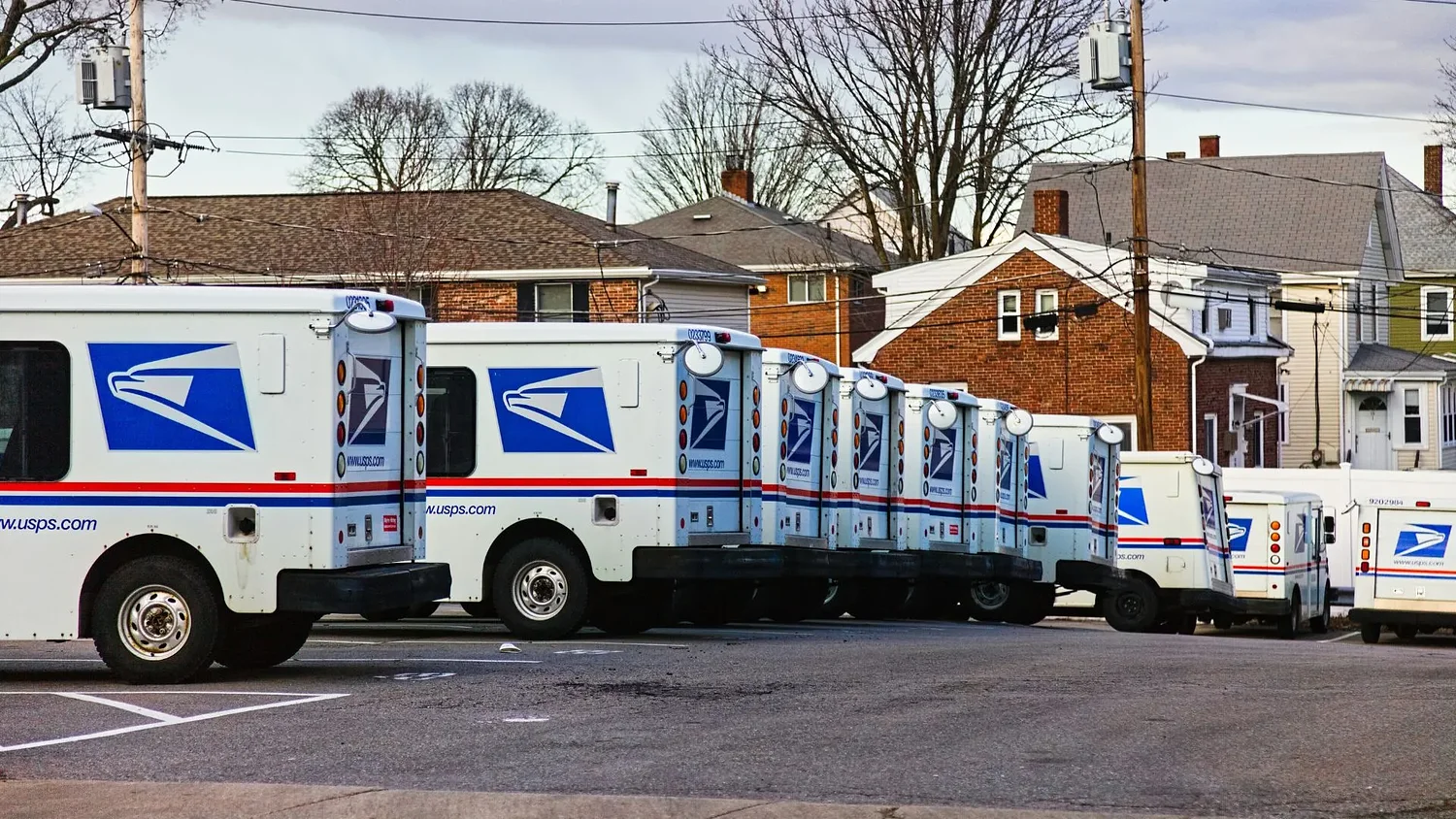 Ranking members Mfume and Connolly demand answers from postal board of governors on sudden departure of Postmaster General Louis DeJoy and shady DOGE agreement