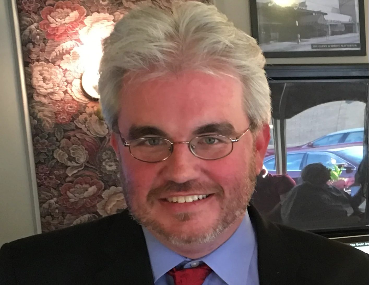 Newport selects new city manager