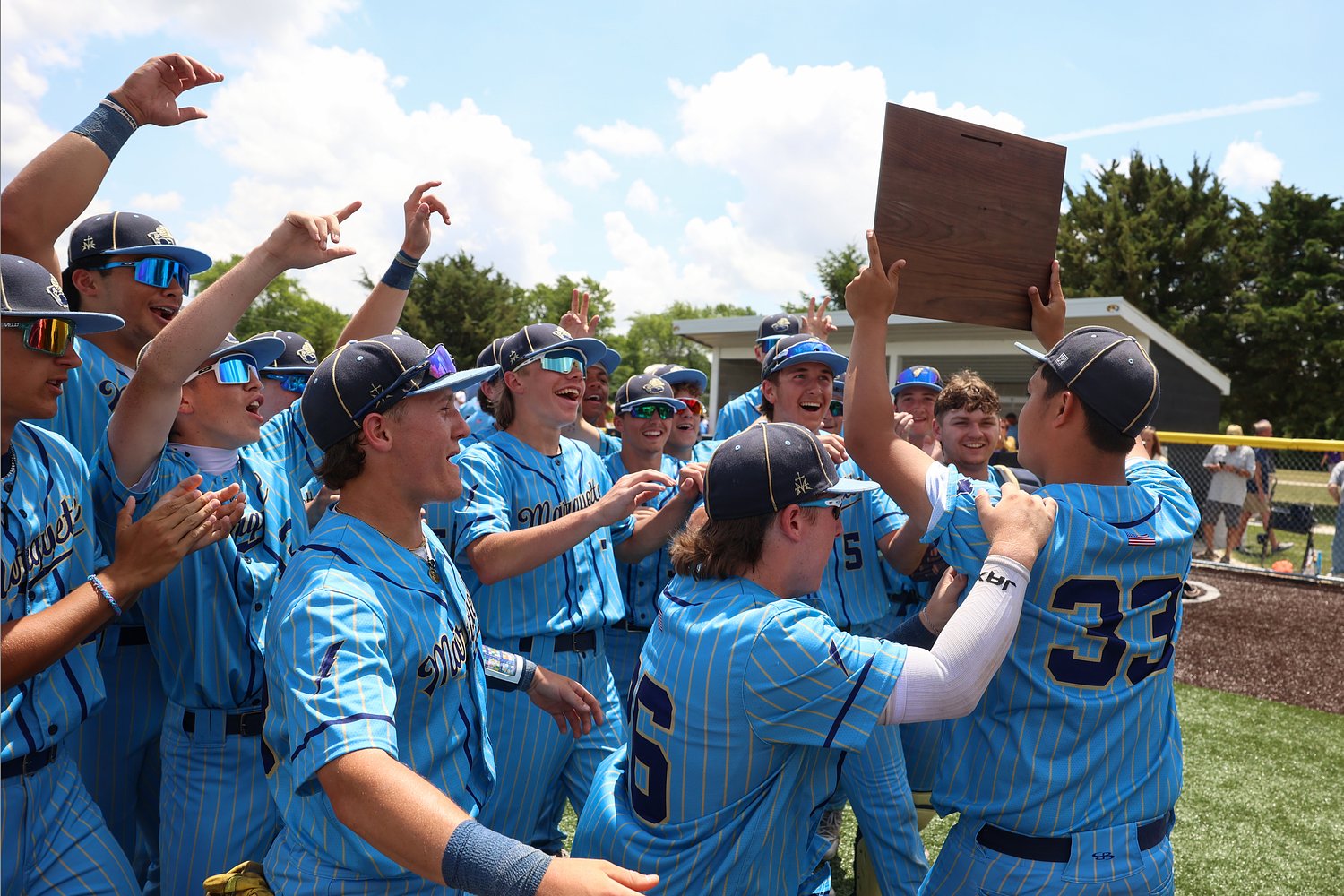 Marquette clinches 2A sectional title with 11-2 win over Wilmington