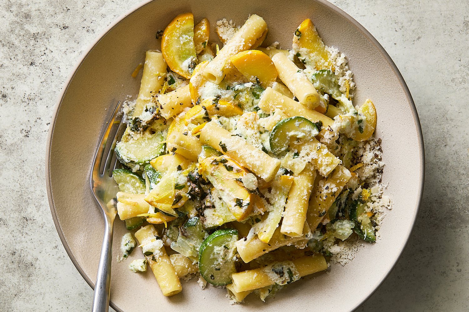 Summer pasta with zucchini, ricotta and basil