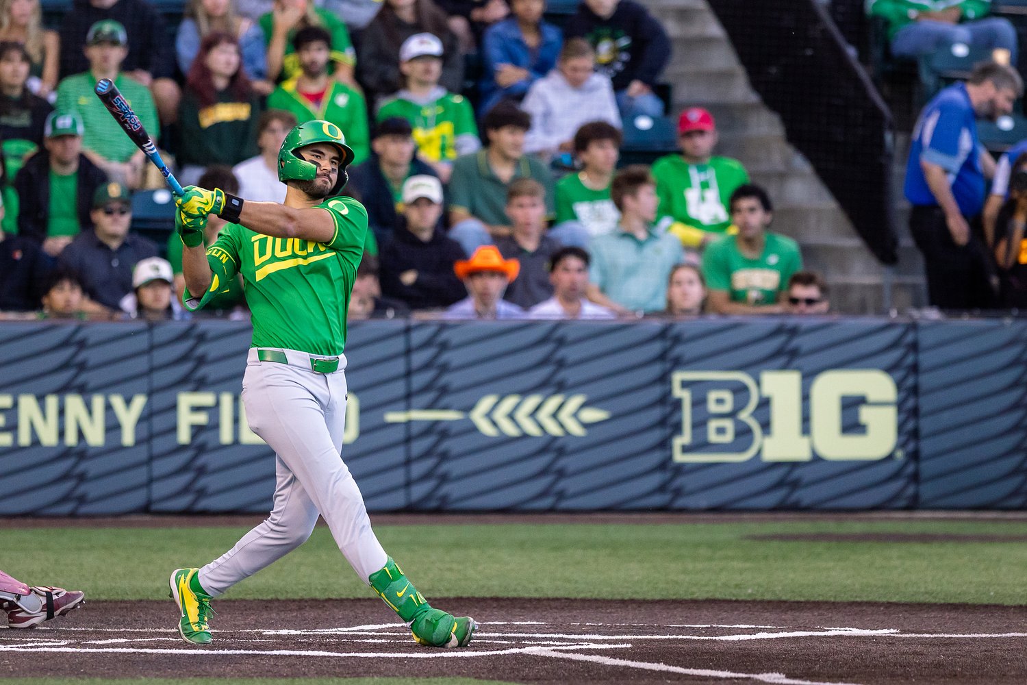 2 Oregon Ducks freshmen sluggers just made history with a rare national honor