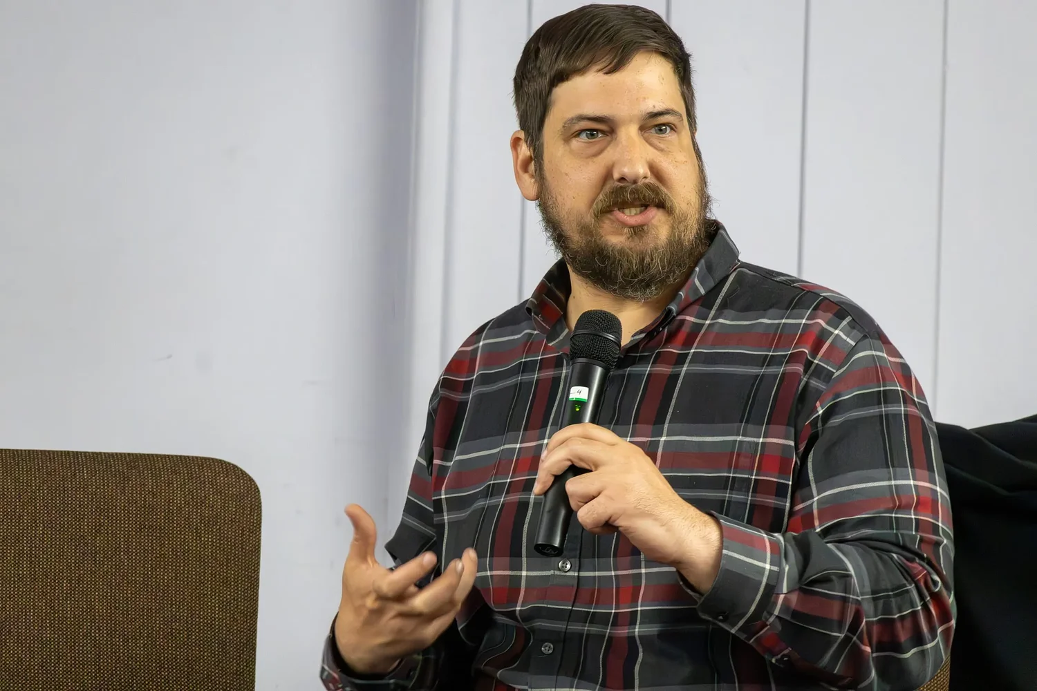 Civil rights group calls for LCC board member to resign