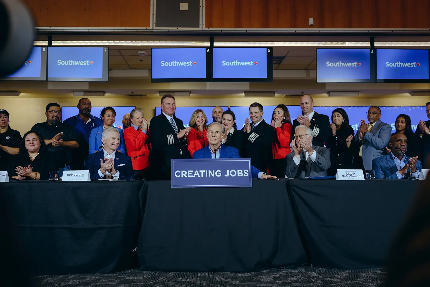 Southwest Airlines will bring 2,000 new jobs to Austin as city works to expand crowded airport