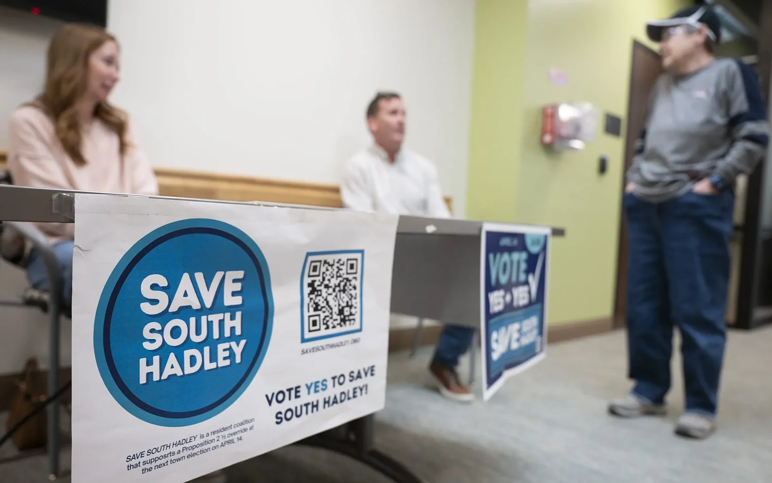 Override debate grips South Hadley as 'yes,' 'no,' camps make their case