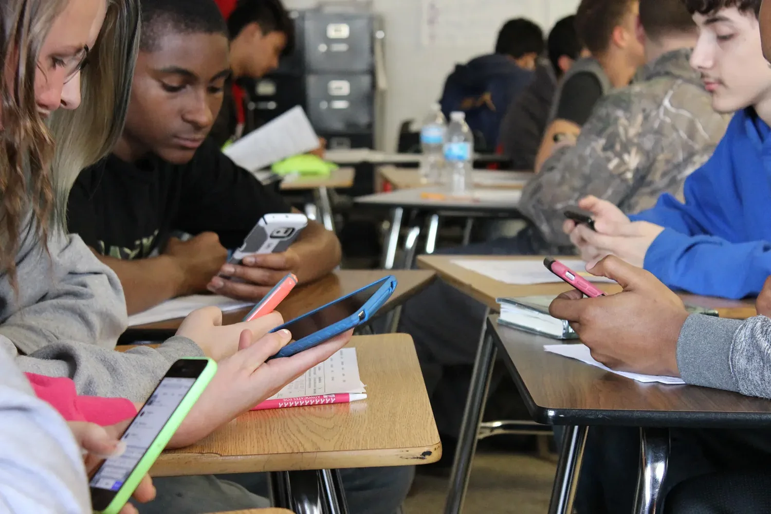 Cellphone bans can help kids learn — but Black students suspended at higher rates