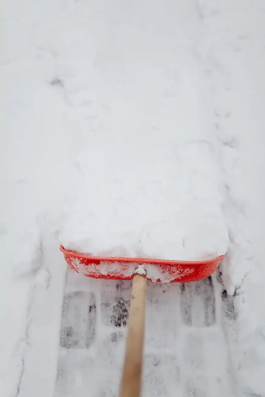 Newport, Middletown, Portsmouth and Tiverton issue parking bans ahead of weekend snow and dangerous cold