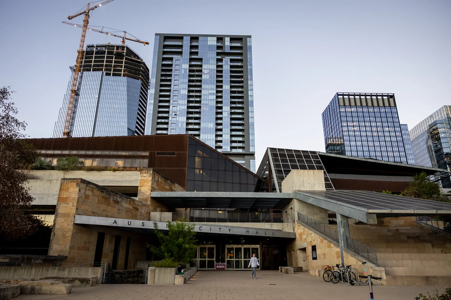 City of Austin employees raked in $143 million in overtime last year
