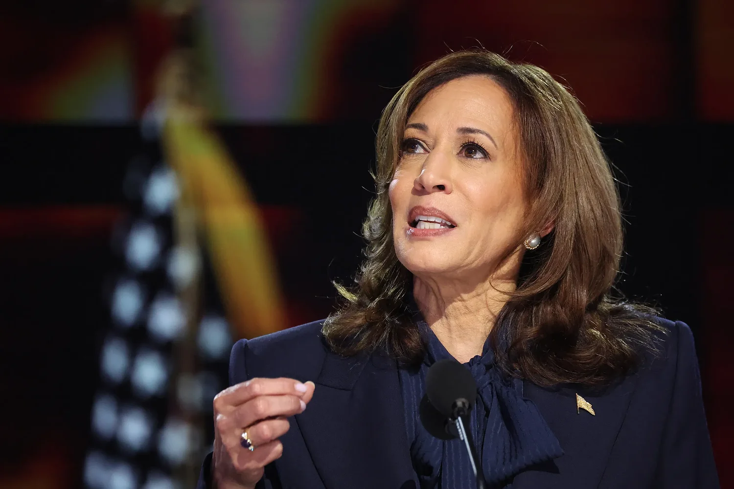 Kamala Harris makes last-minute pitch for Jasmine Crockett with robocall