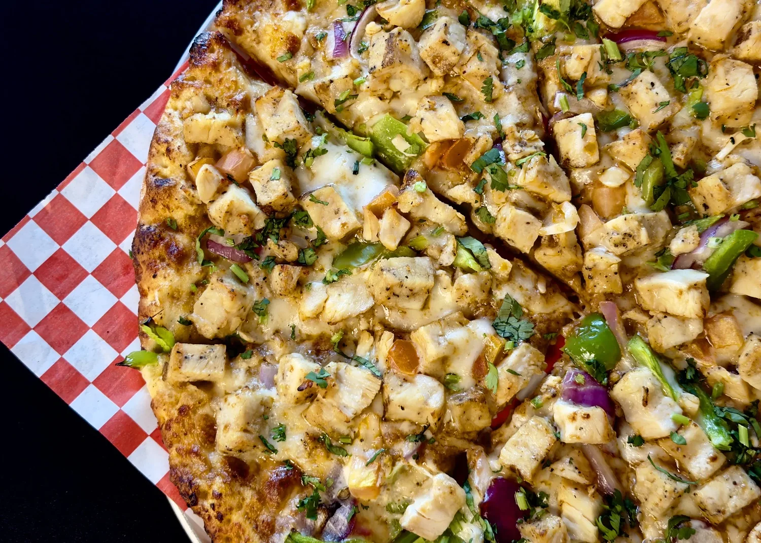 Indian eatery in Springfield gives pizza the curry treatment