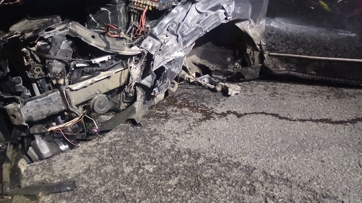 Două mașini s-au făcut zob pe autostrada A1, lângă Sibiu / foto