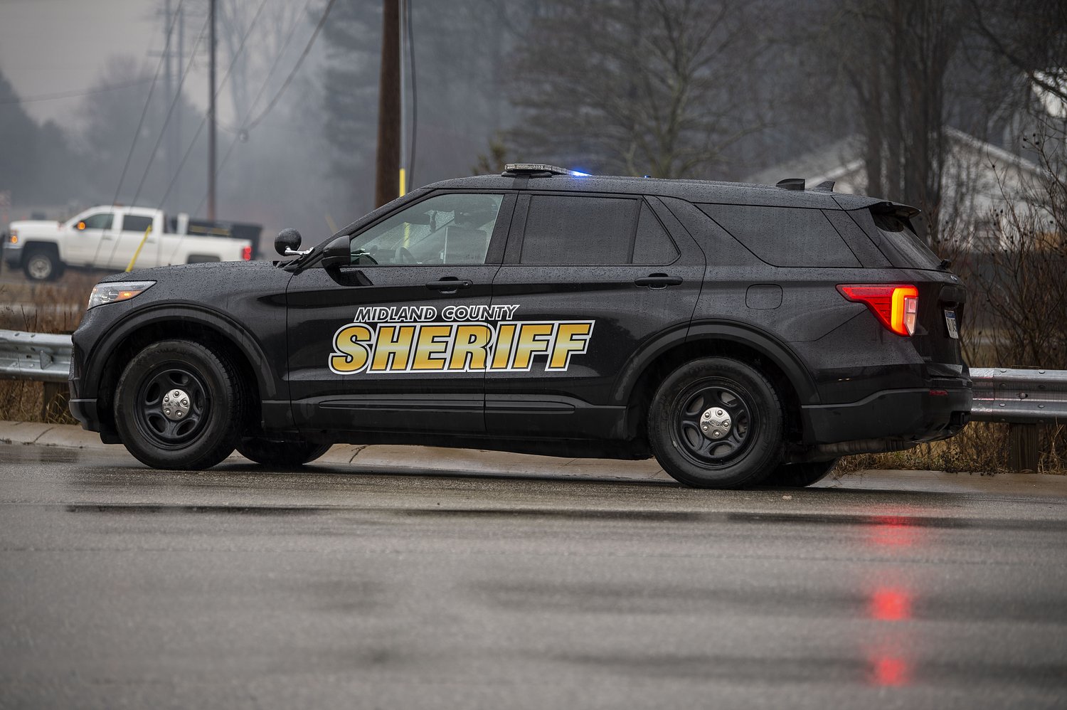 Midland County Sheriff’s deputy suspended on suspicion of drunkenly crashing vehicle
