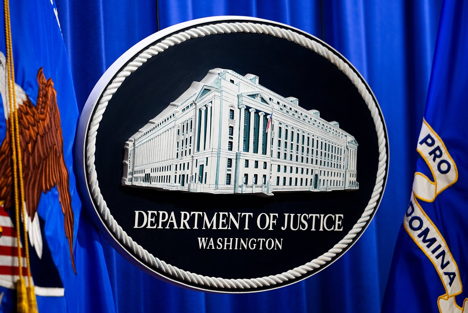 2028 Democrat presidential hopeful says he’s target of investigation by Trump’s DOJ