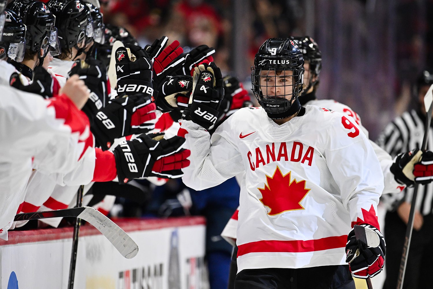 Bruins rival drafts highly-touted, ‘unusual top Canadian prospect’ with top pick