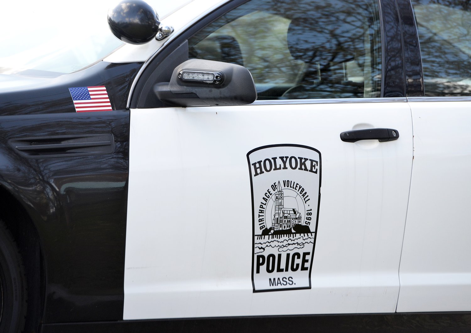 800 bags of suspected fentanyl seized from Springfield man, Holyoke PD says