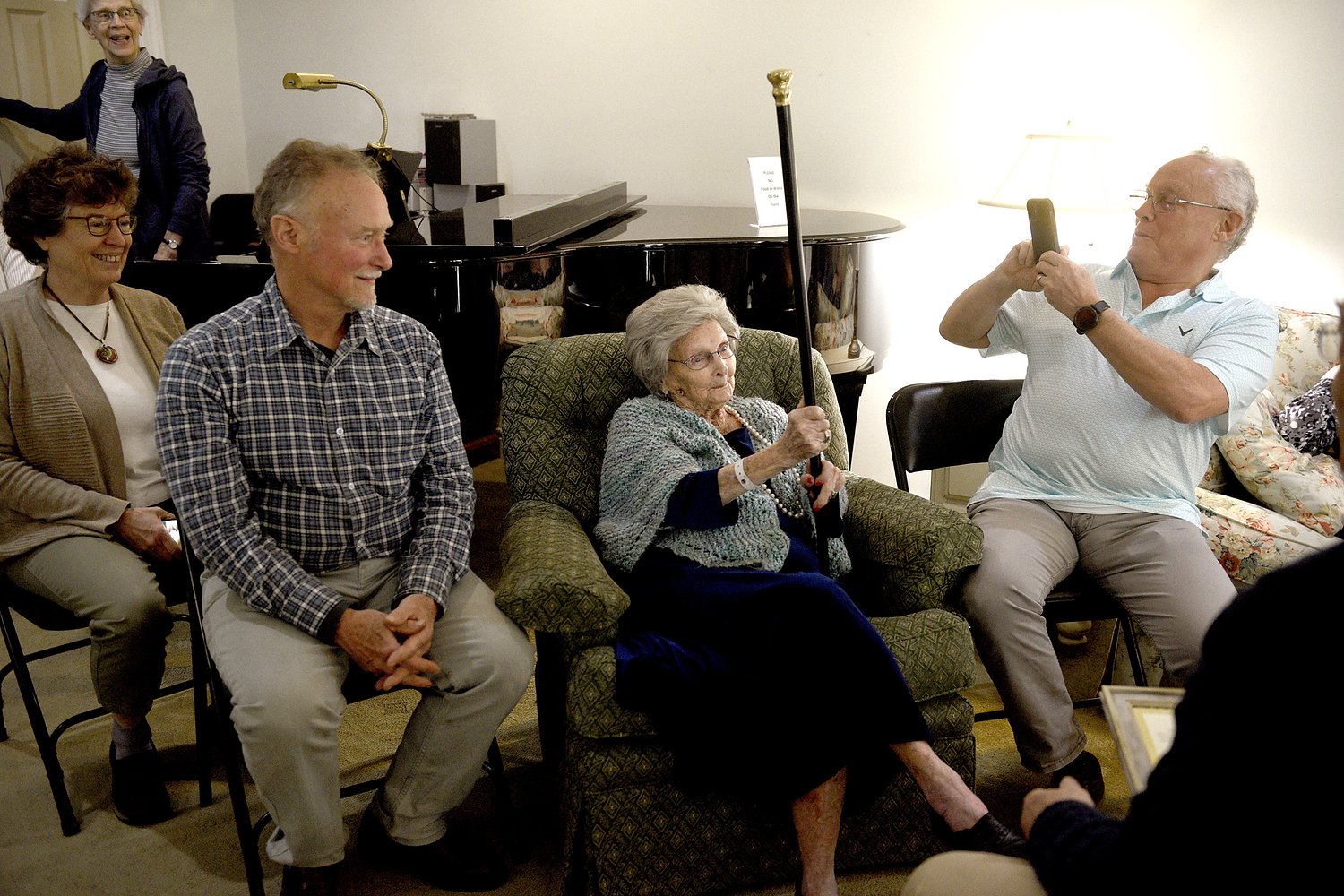 102-year-old Mary Morse honored as Lebanon's oldest resident