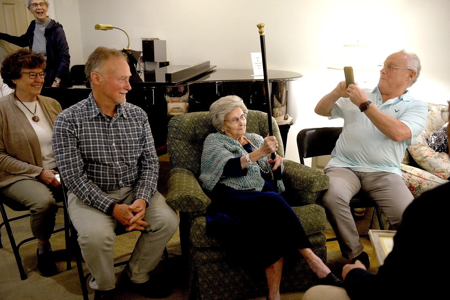102-year-old Mary Morse honored as Lebanon's oldest resident