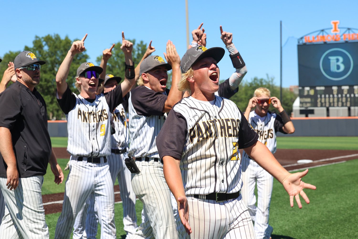 Putnam County wins ‘dogfight’ in extra innings to advance to 1A state title game