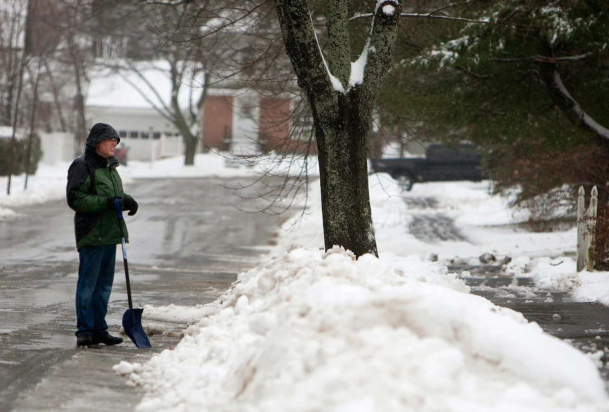Storm will bring ice and snow to Greater Bangor overnight