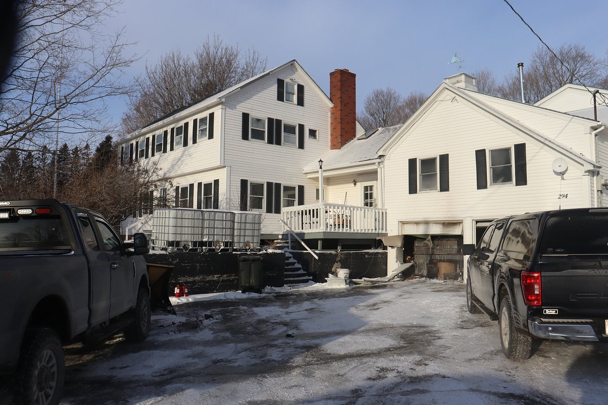 Firefighters save Aroostook home from blaze