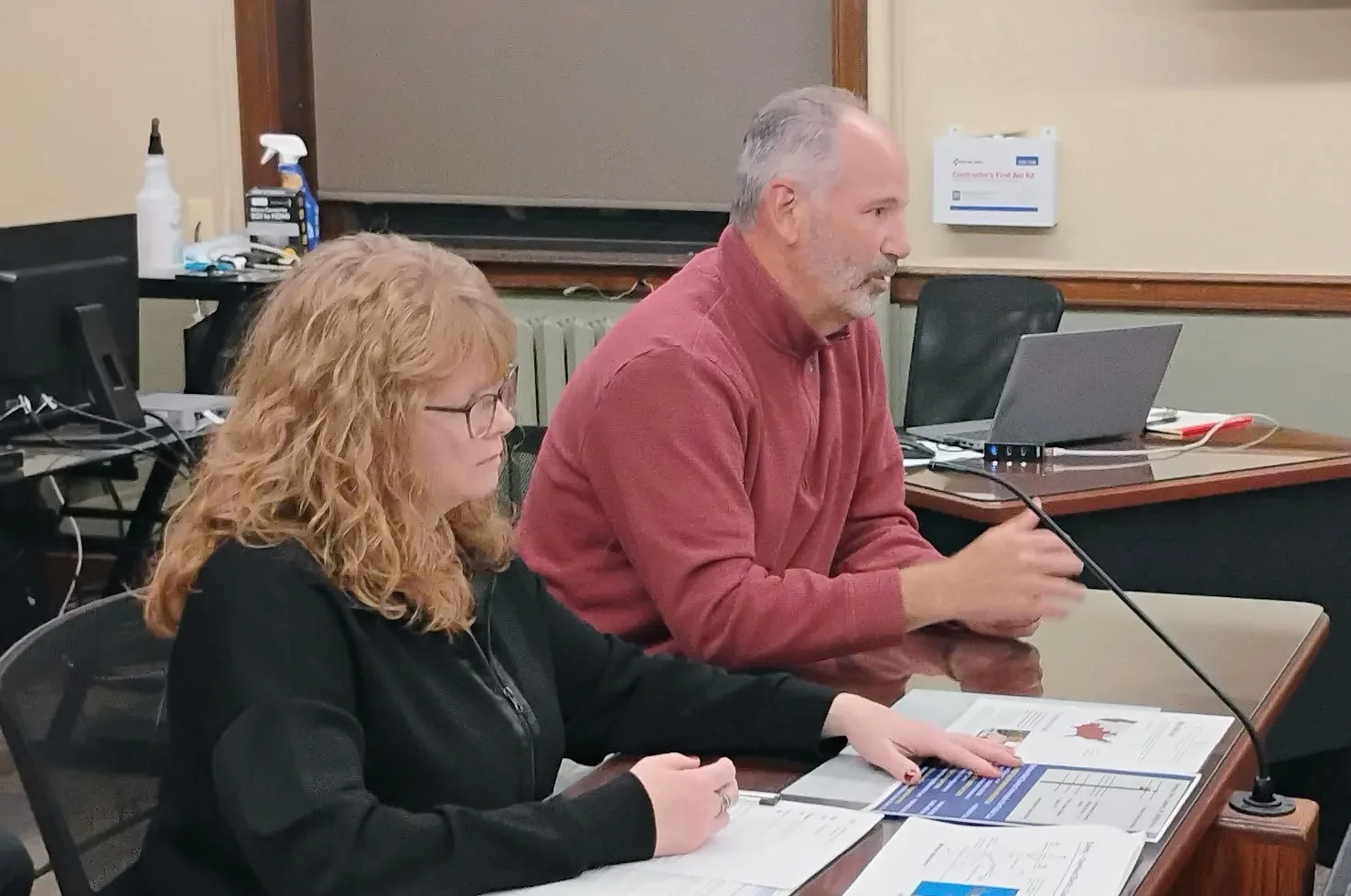 Athol board reviews double utility pole increase