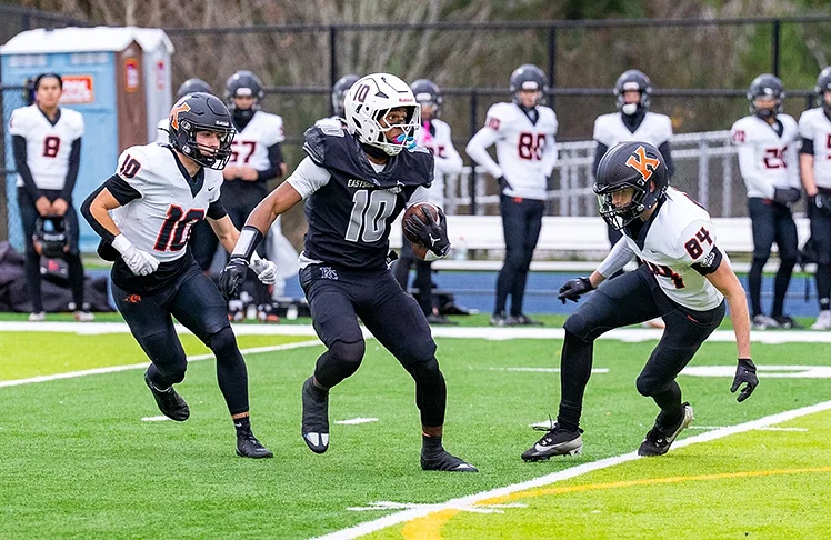 Eastside Catholic Blanks Kennewick 41–0 to Reach 3A Semifinals