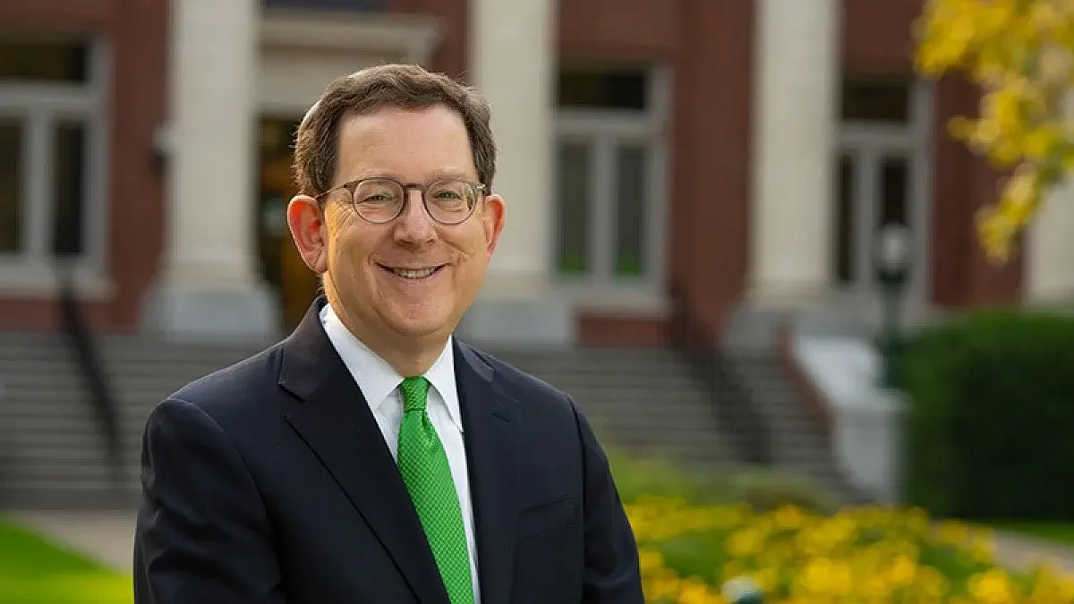Former UO president to resign from top post at Northwestern