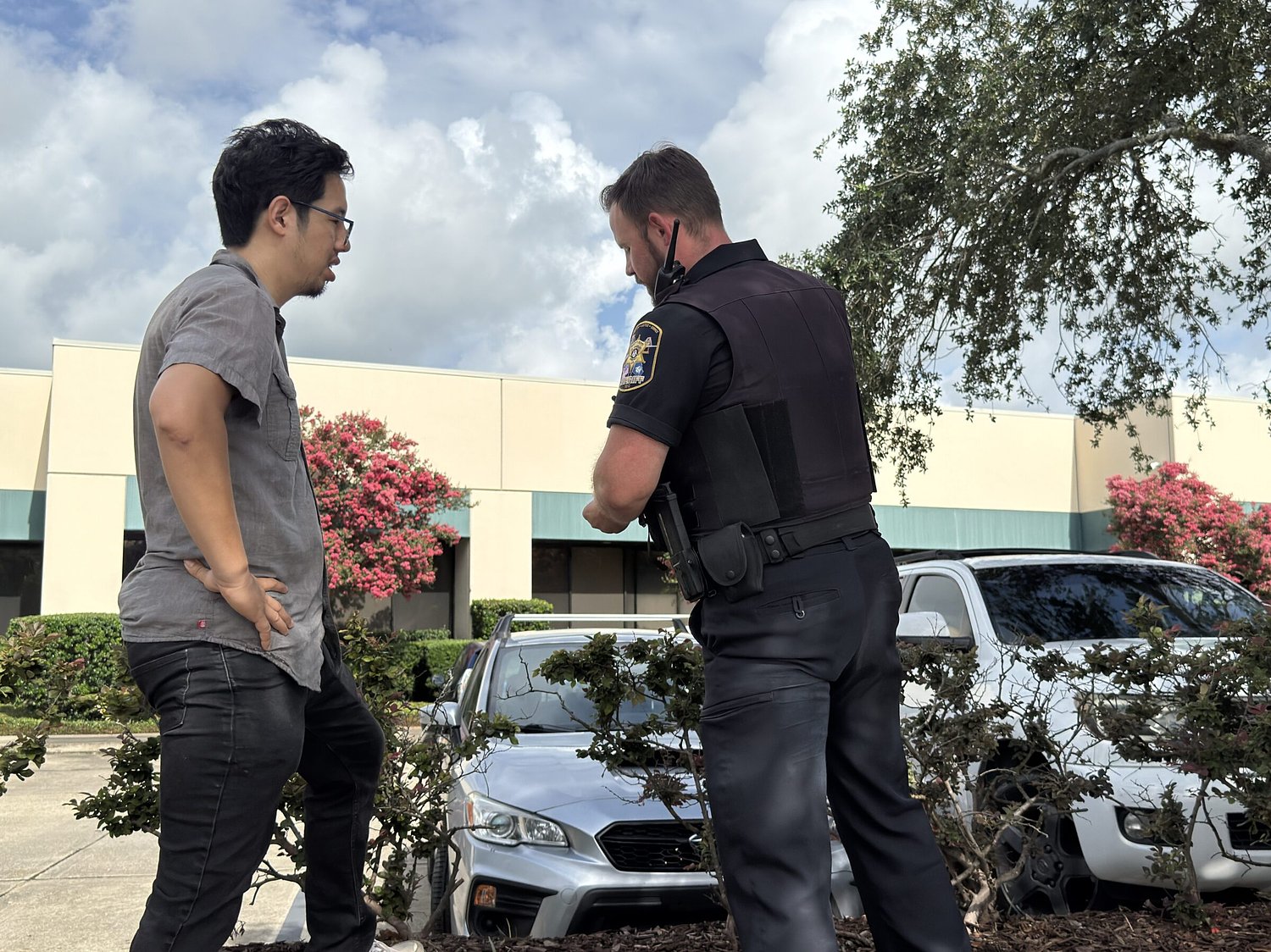 Immigrants, advocates alarmed by check-in messages at ICE contractor’s facility