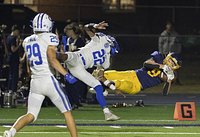 Sterling pulls away from Quincy in WB6 win