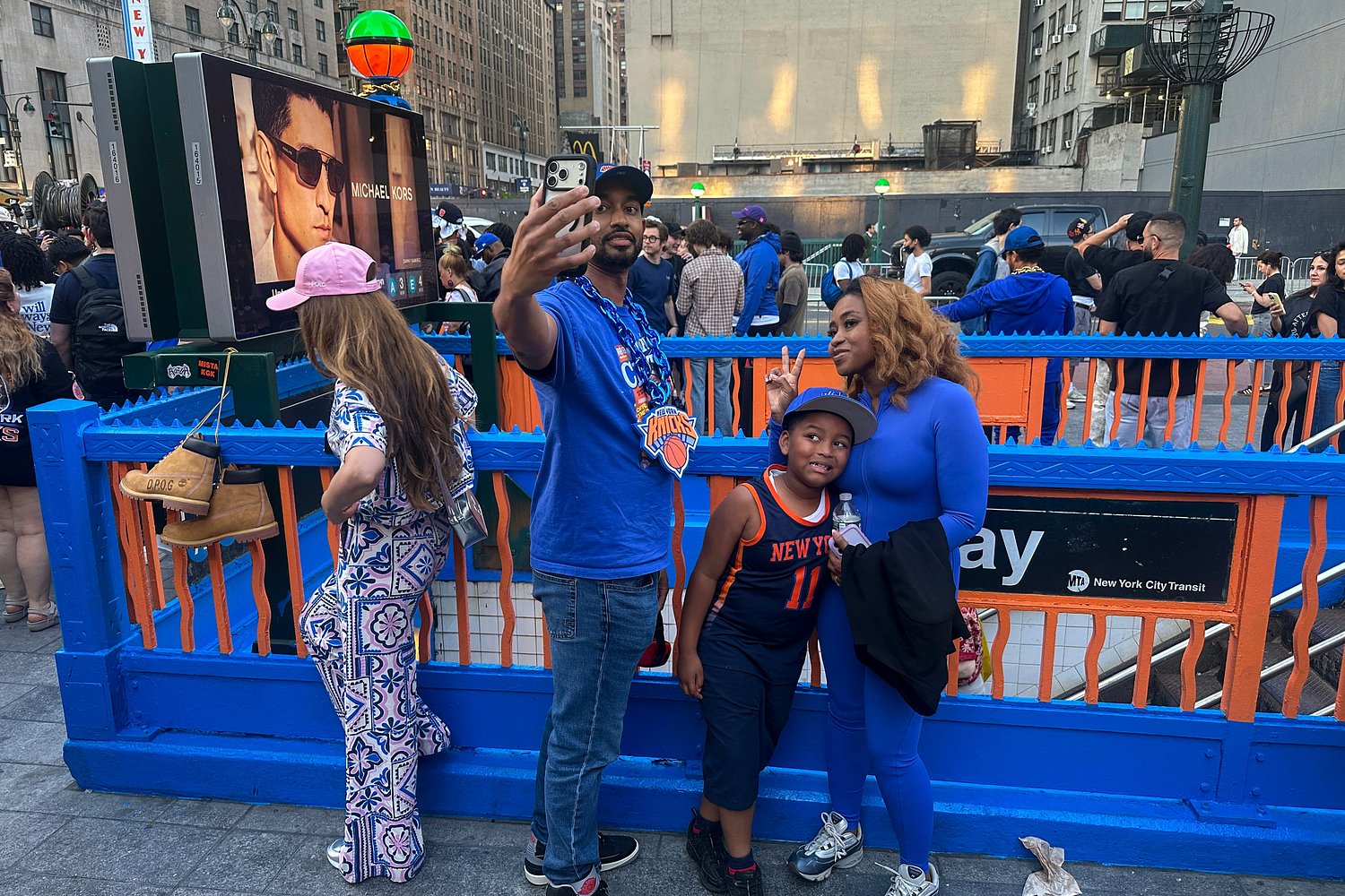 Heading to New York Knicks ticker-tape parade in NYC? What to know about Staten Island Ferry service, subways, roads closures