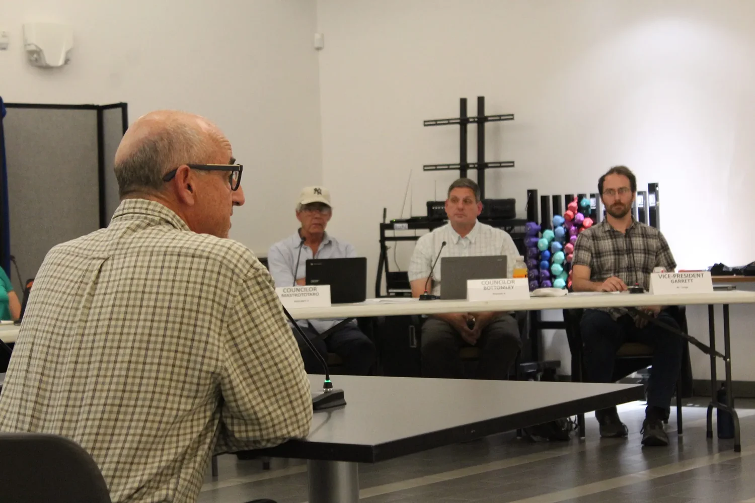 Hope Street parking lot referendum headed to November ballot