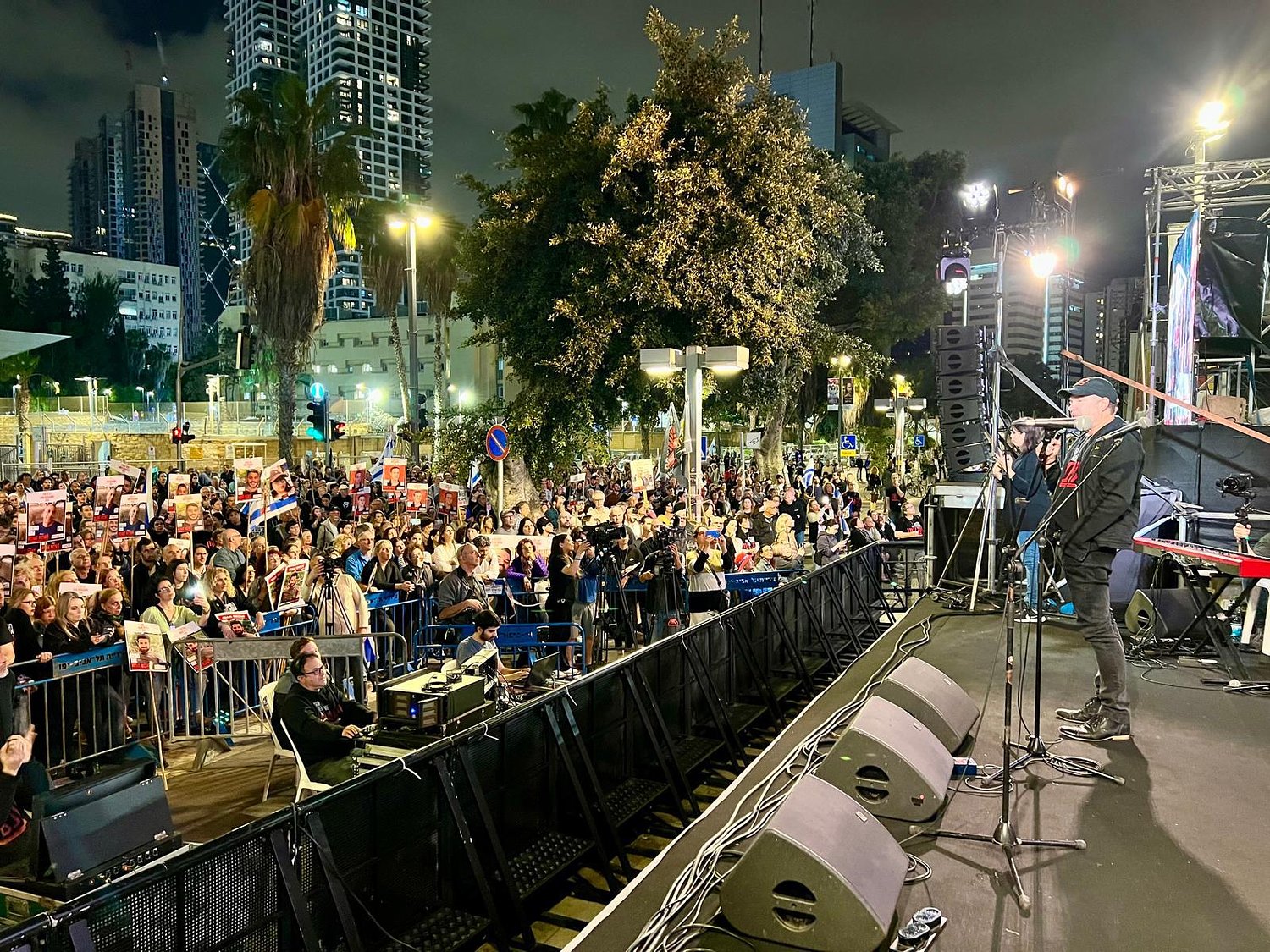Five for Fighting brings the spirit of ‘Superman’ to Israel