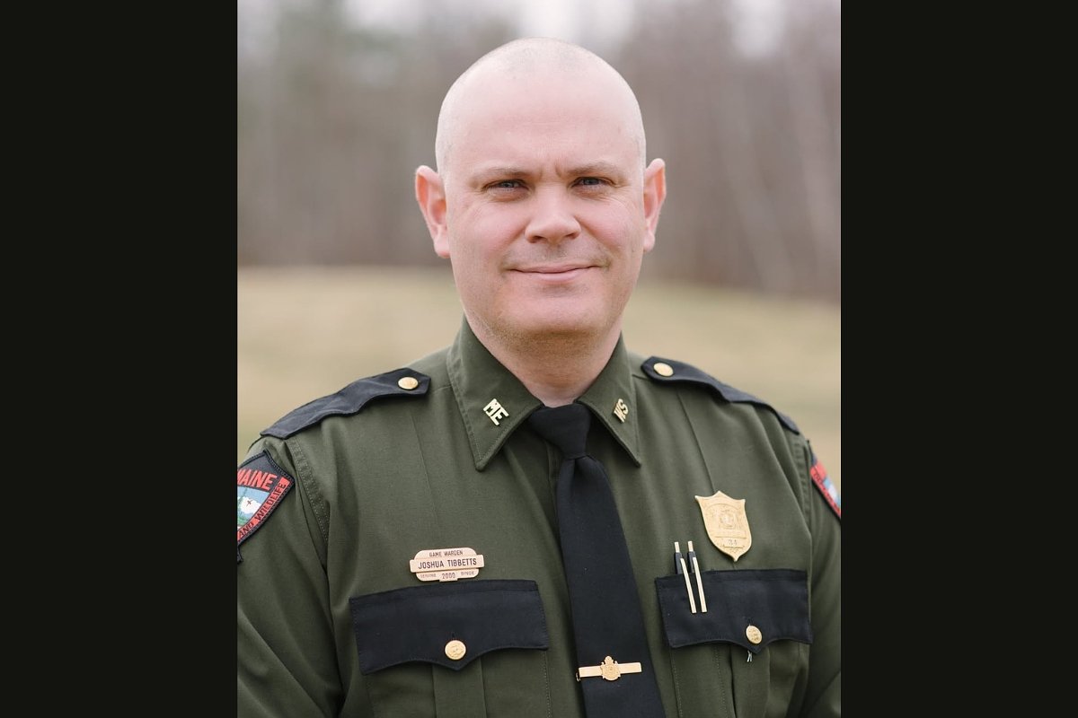 Officials identify game warden who died in western Maine plane crash