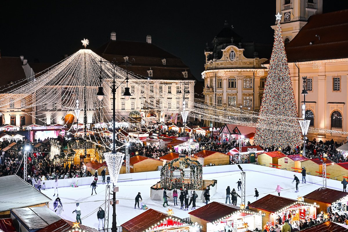 Noutăți despre Târgul de Crăciun din Sibiu: expozanții se pregătesc pentru cea mai frumoasă ediție de până acum