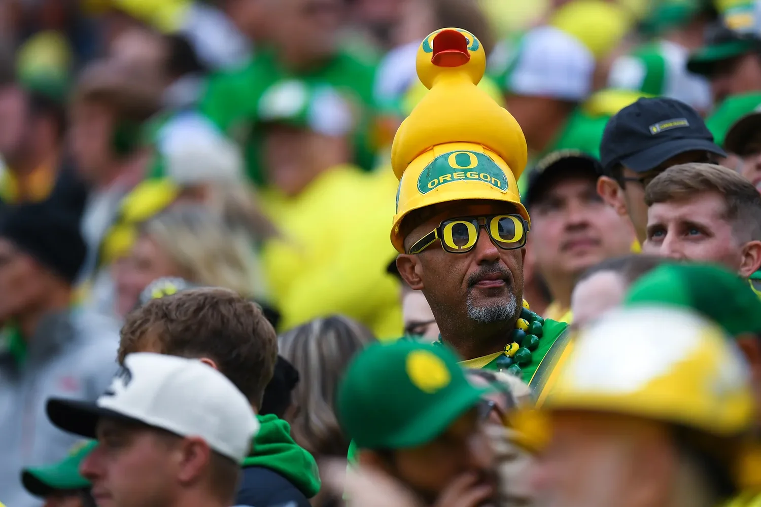 Oregon falls to Indiana, 30-20