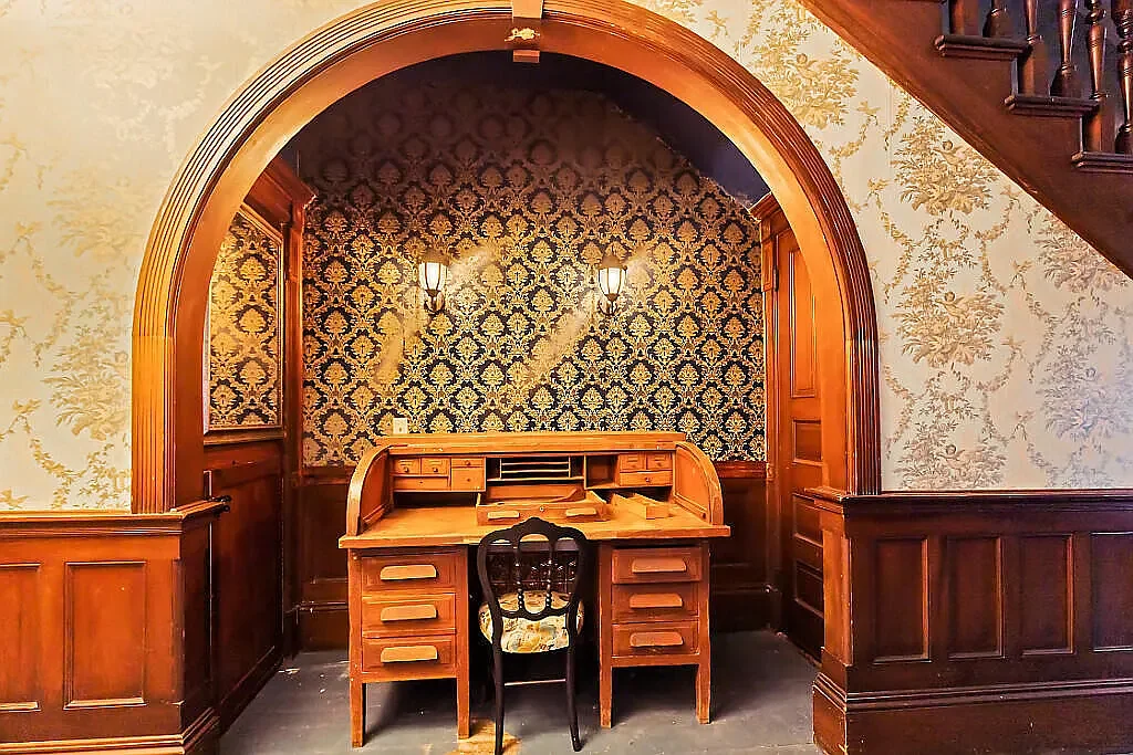 A $600K Victorian mansion for sale in Maine has been a hospital, farm and restaurant