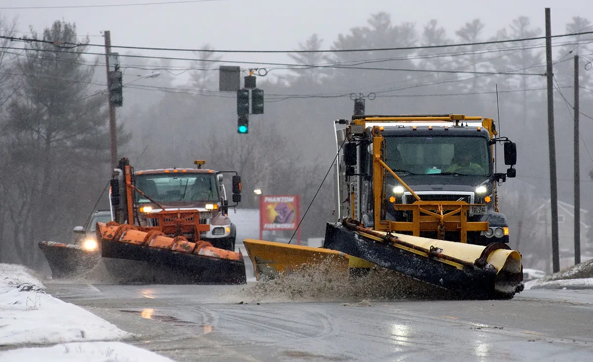 Snowy and rainy conditions expected across Maine this weekend