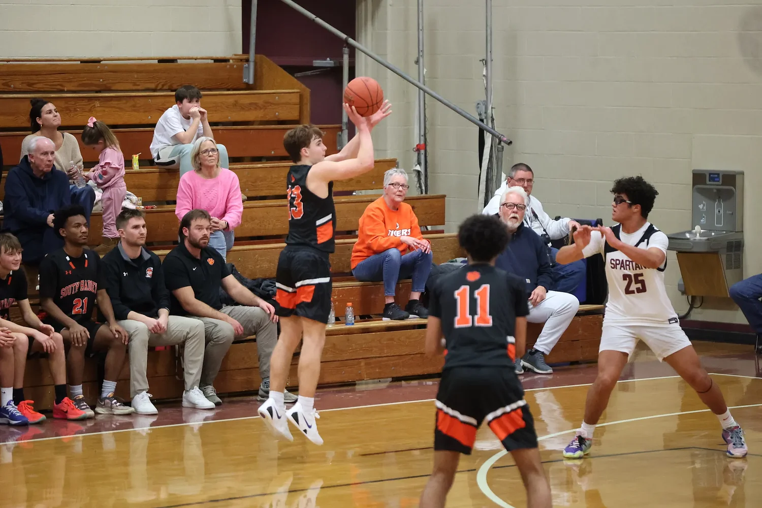 H.S. Roundup: South Hadley boys basketball shocks Monument in OT in Class B quarterfinals