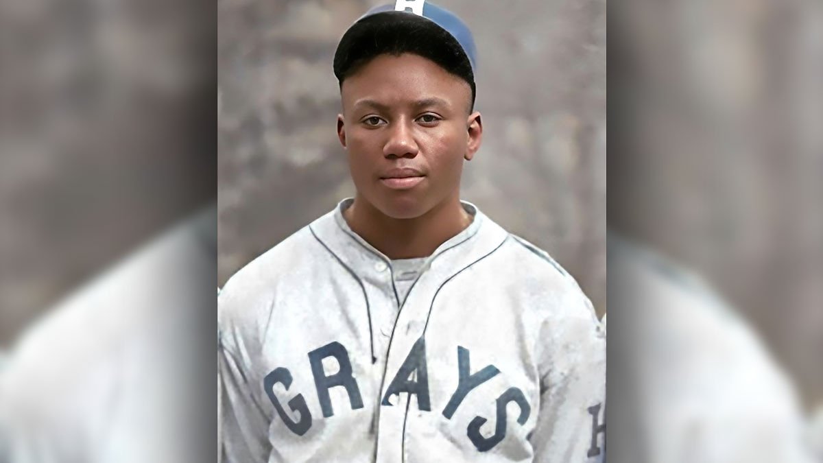 1911: ‘Home Run King’ Josh Gibson is born