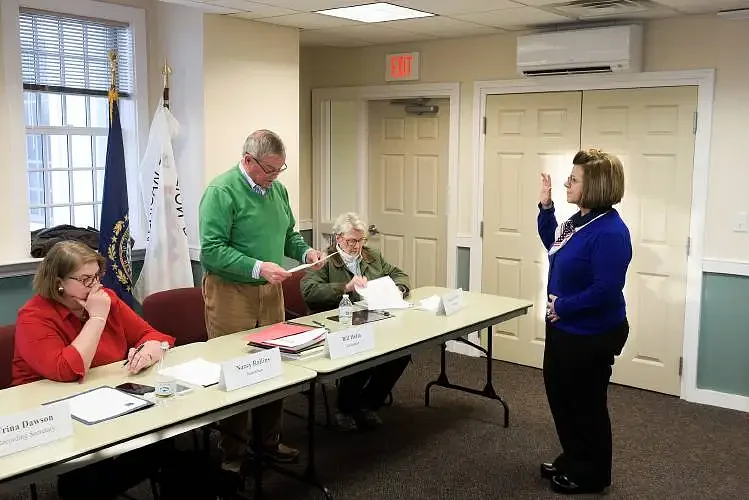 Results: New London approves new firefighter, prohibits keno and games of chance