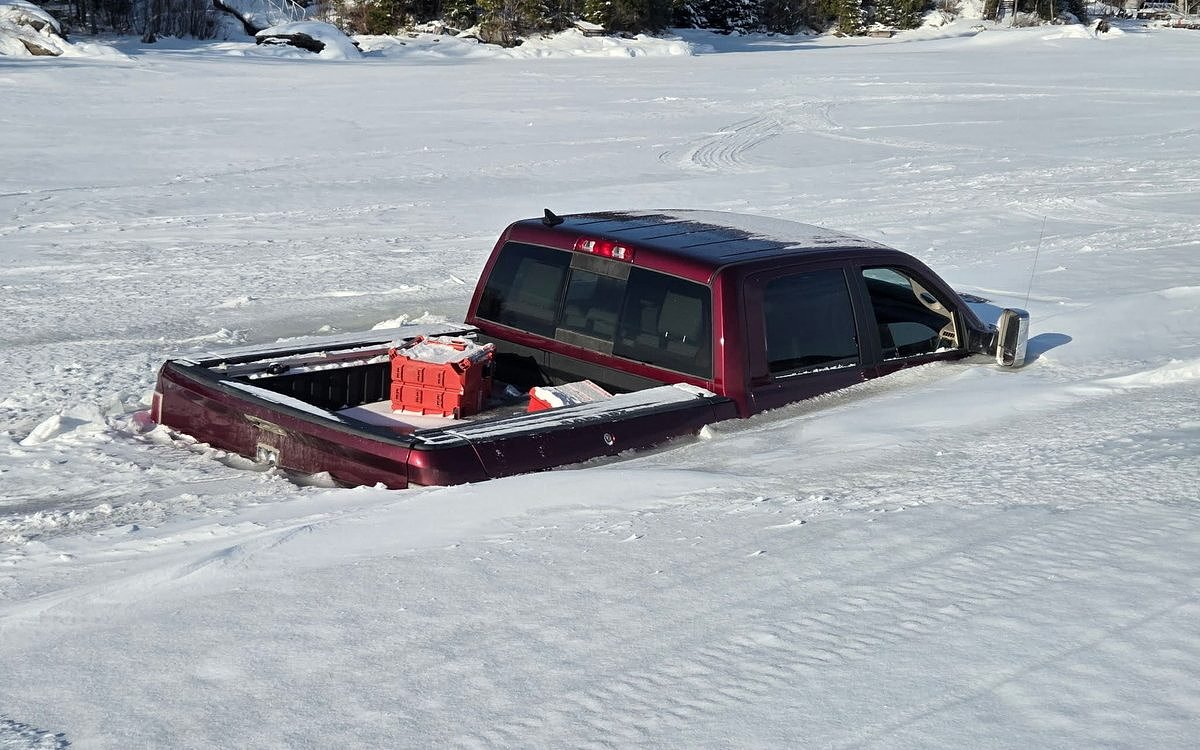 Woman describes terrifying escape after truck falls through Moosehead Lake ice